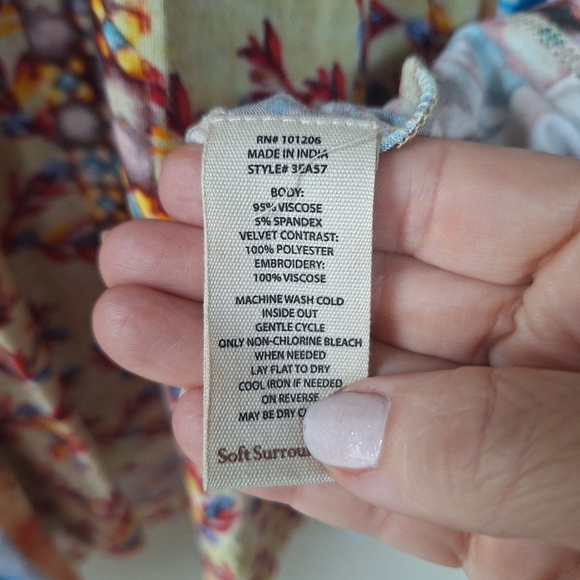Soft Surroundings Womens Multicolored Embroidered Flutter Sleeve Tunic Size L - Picture 5 of 7